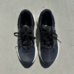 On Running Women’s Cloudrunner 2 W Eclipse | Black Size 7